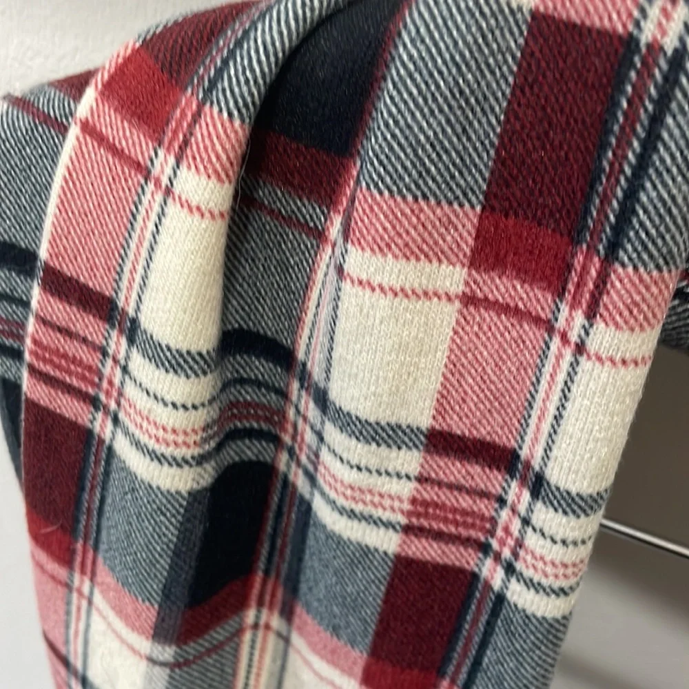 Lava Accessories Infinity Scarf NWT